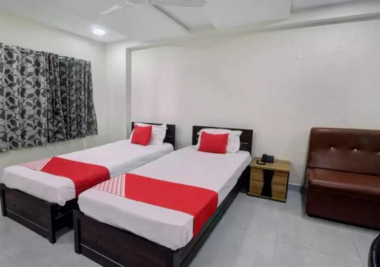 Raichur Hotel Santoshi Hometel المظهر الخارجي الصورة