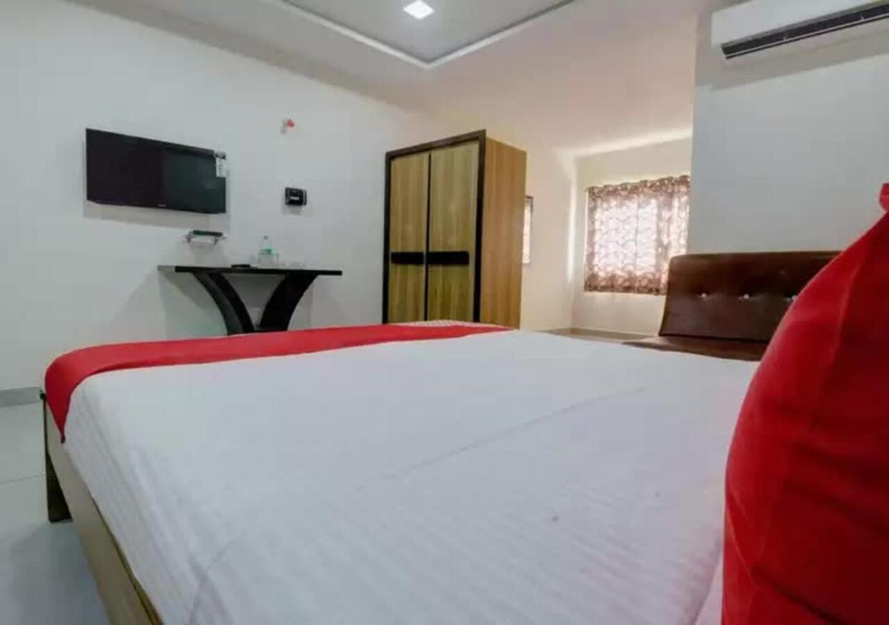 Raichur Hotel Santoshi Hometel المظهر الخارجي الصورة