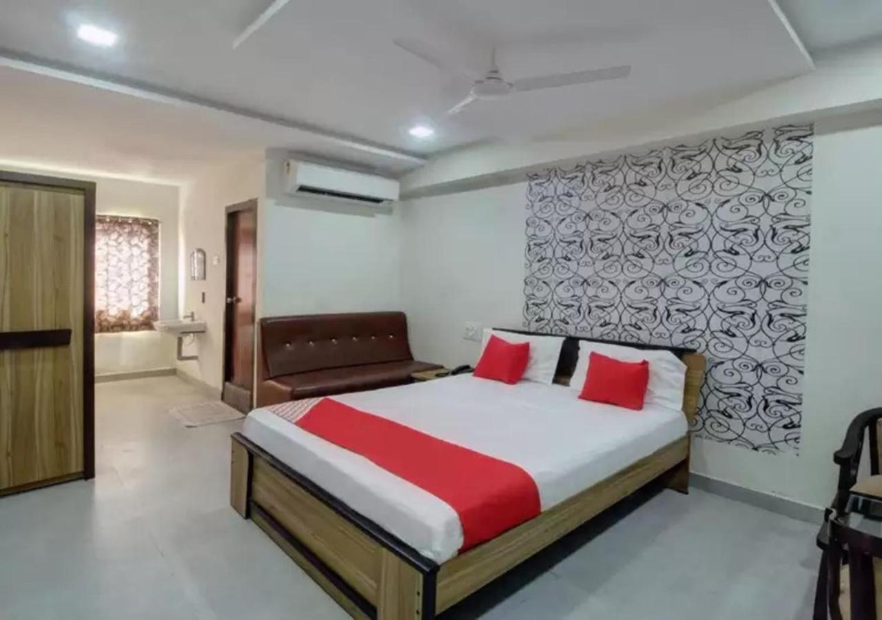 Raichur Hotel Santoshi Hometel المظهر الخارجي الصورة