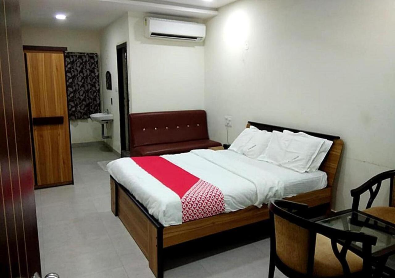 Raichur Hotel Santoshi Hometel المظهر الخارجي الصورة