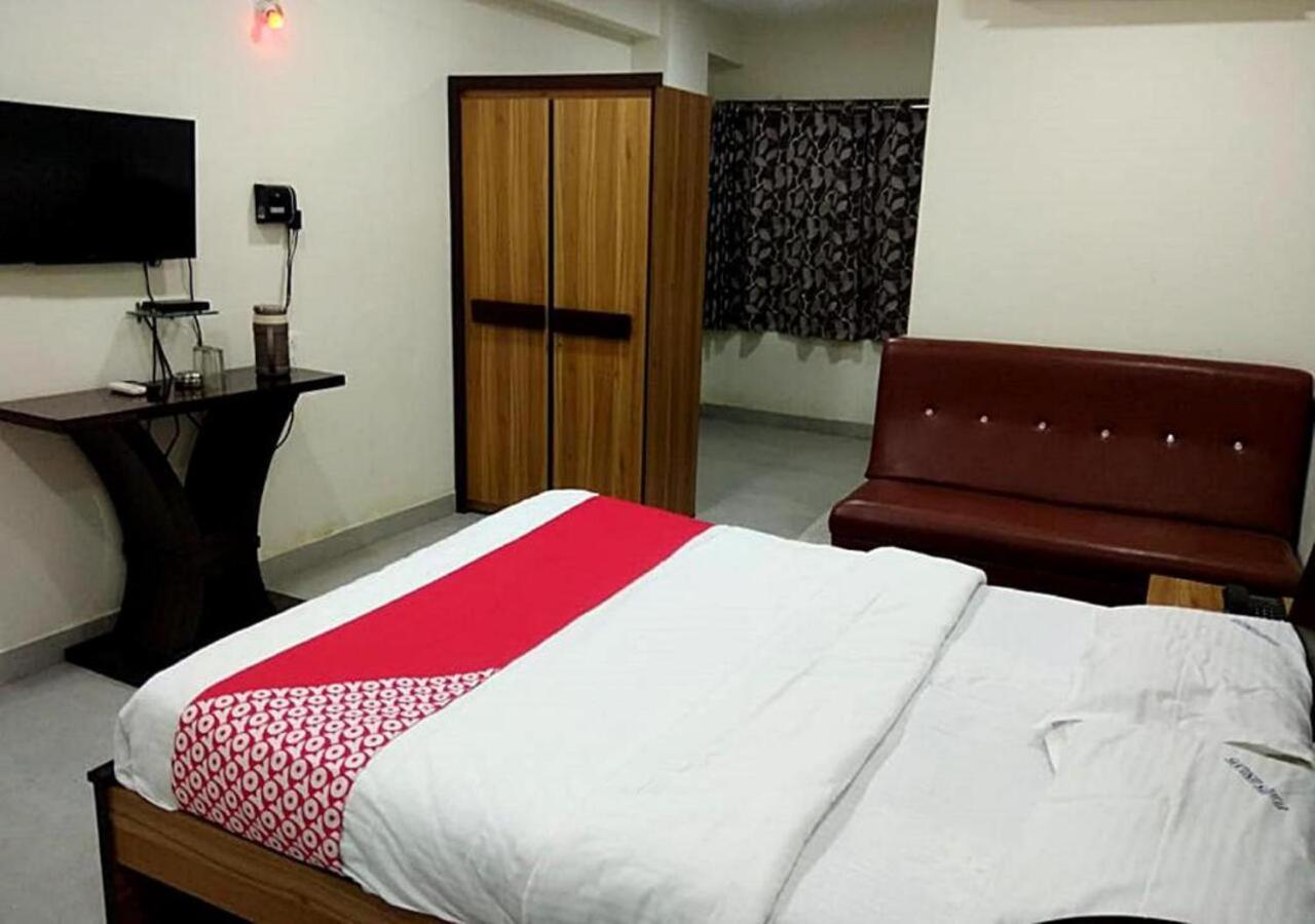 Raichur Hotel Santoshi Hometel المظهر الخارجي الصورة